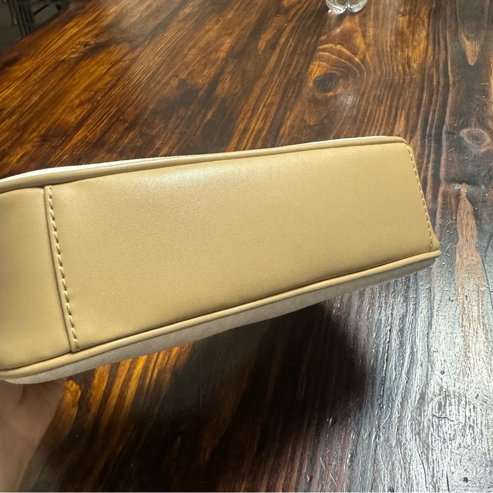 Michael Kors Camel Medium Cora Shoulder Bag - Picture 5 of 10